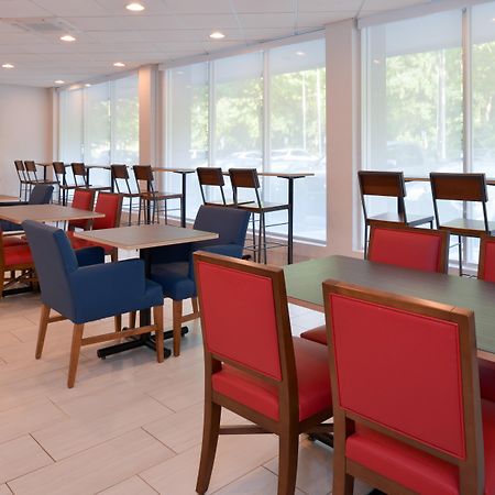 Holiday Inn Express Towson- Baltimore North By Ihg Exterior photo