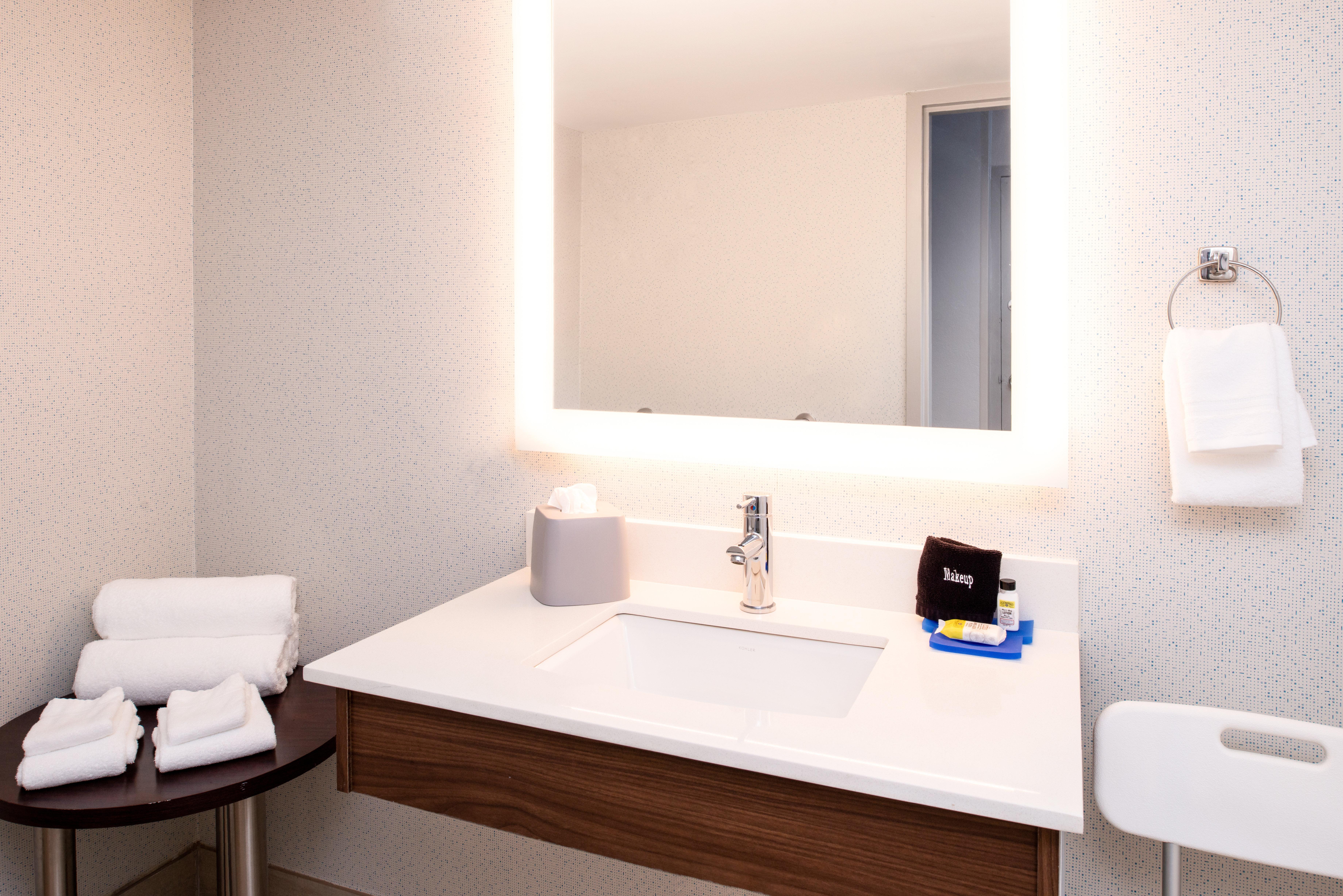 Holiday Inn Express Towson- Baltimore North By Ihg Exterior photo